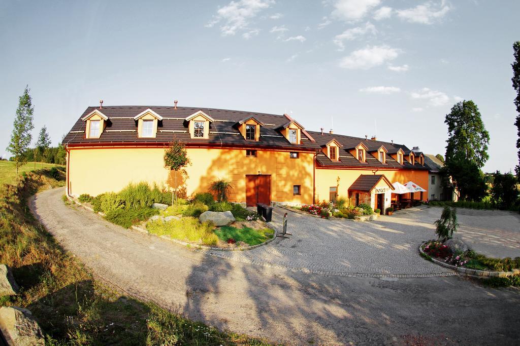 Hotel Horni Dvur Nove Mesto na Morave Exterior photo